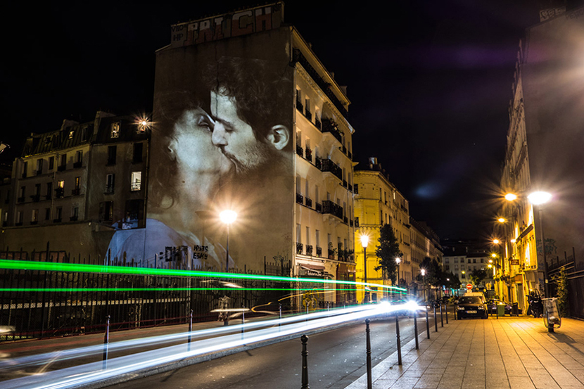 portraits-of-love-birds-kissing-in-the-streets-of-paris-01